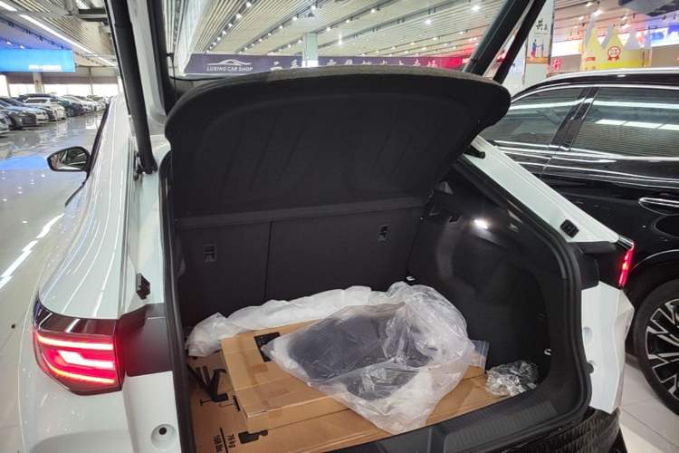 Used Volkswagen ID.UNYX 2025 Pure Model Trunk