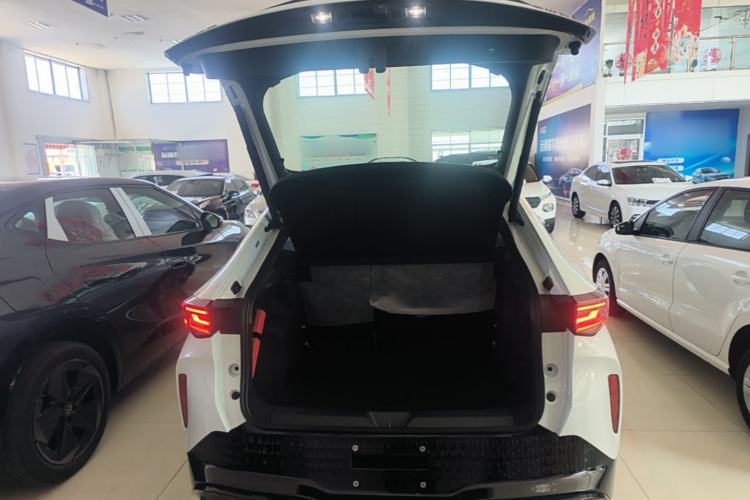 Used Volkswagen ID.UNYX 2025 Pure Model Trunk