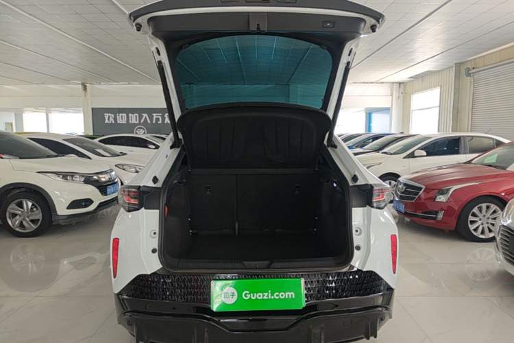 Used Volkswagen ID.UNYX 2025 Pure Model Trunk