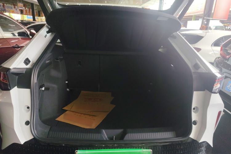Used Volkswagen ID.UNYX 2025 Pure Model Trunk
