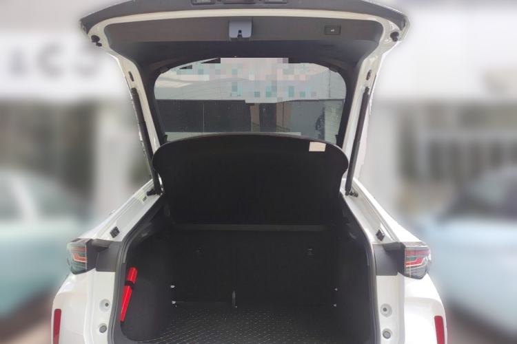 Used Volkswagen ID.UNYX 2025 Pure Model Trunk