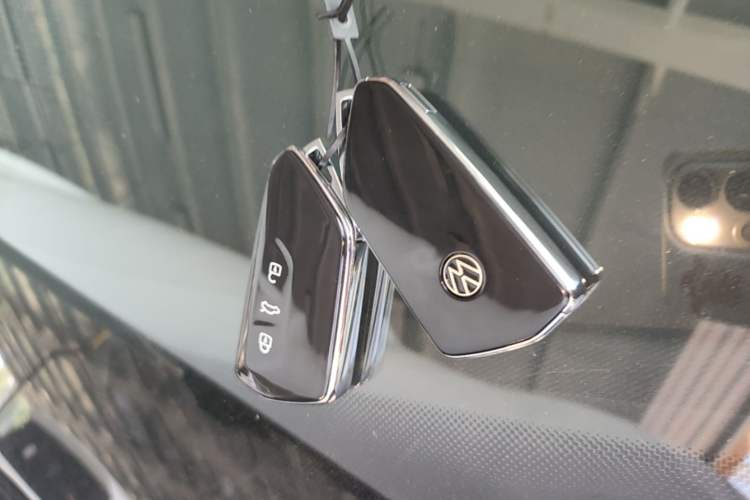 Used Volkswagen ID.UNYX 2025 Pure Model Vehicle Key