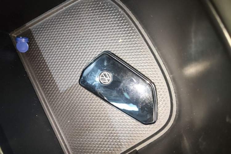 Used Volkswagen ID.UNYX 2025 Pure Model Vehicle Key