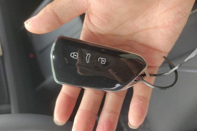 Used Volkswagen ID.UNYX 2025 Pure Model Vehicle Key