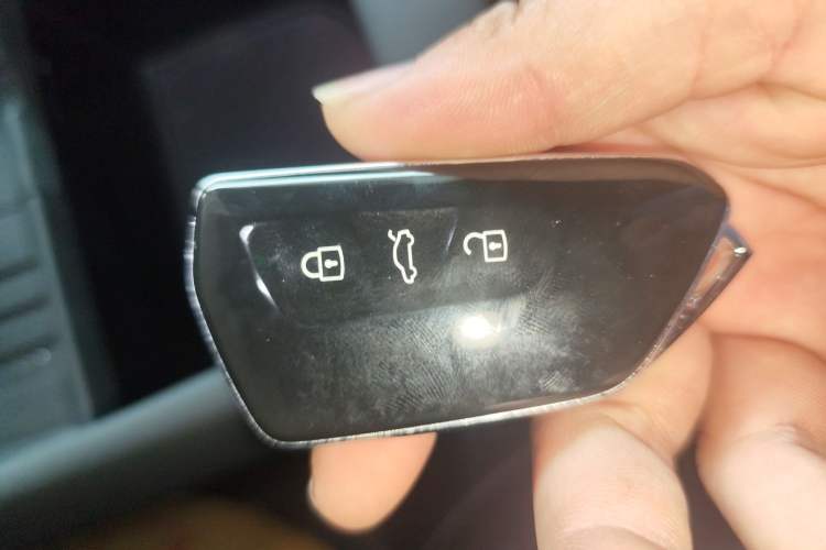 Used Volkswagen ID.UNYX 2025 Pure Model Vehicle Key