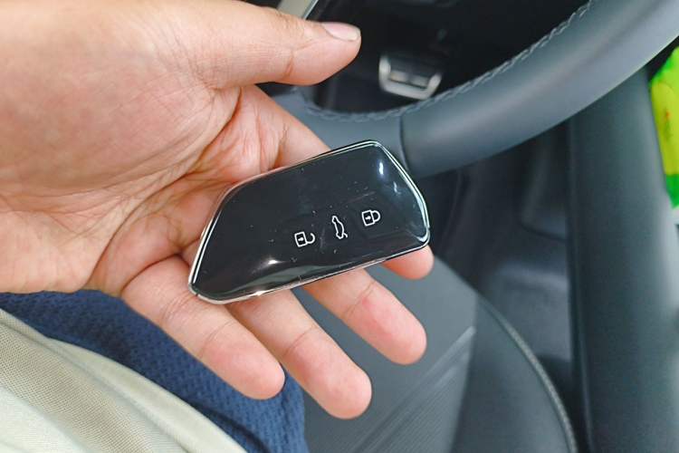 Used Volkswagen ID.UNYX 2025 Pure Model Vehicle Key