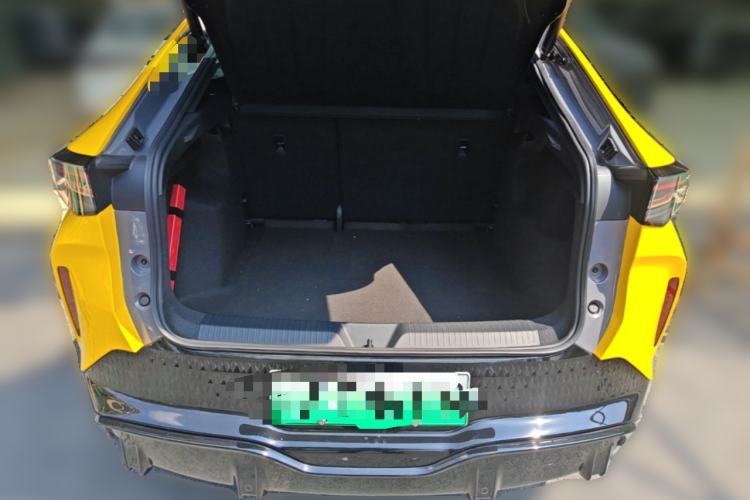 Used Volkswagen ID.UNYX 2025 Pure Model Trunk