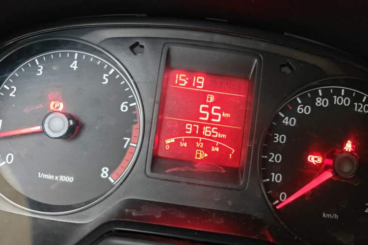 Used Volkswagen Jetta 2013 1.6L Manual Fashion Edition Instrument Cluster