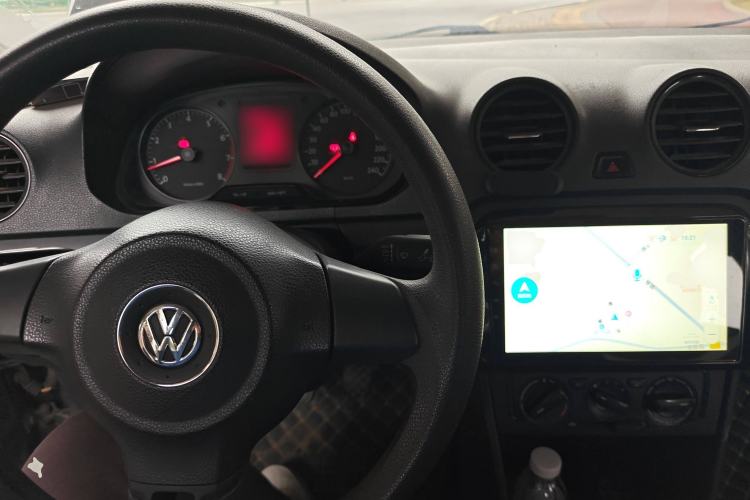 Used Volkswagen Jetta 2013 1.6L Manual Fashion Edition Interior 2