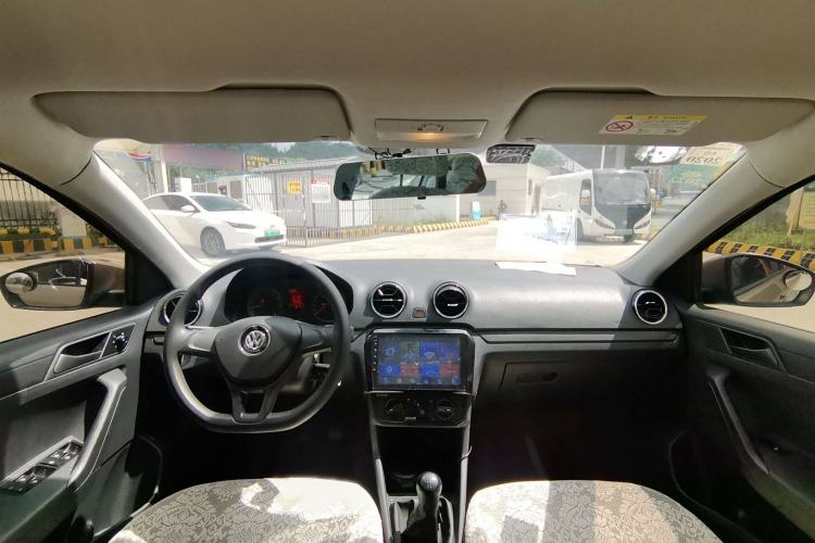 Used Volkswagen Jetta 2017 1.4L Manual Fashion Edition Interior 1