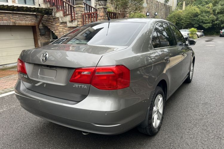 Used Volkswagen Jetta 2013 1.6L Automatic Luxury Model Exterior 6