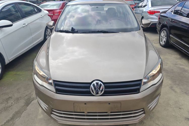Used Volkswagen Jetta 2013 1.6L Manual Fashion Edition Front