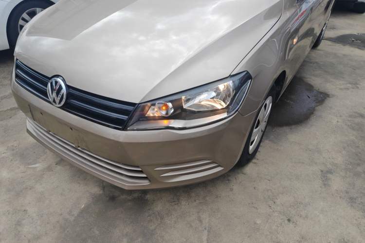 Used Volkswagen Jetta 2013 1.6L Manual Fashion Edition Left Front Headlight