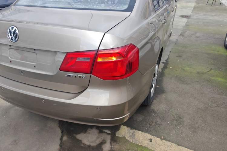 Used Volkswagen Jetta 2013 1.6L Manual Fashion Edition Right Rear Taillight