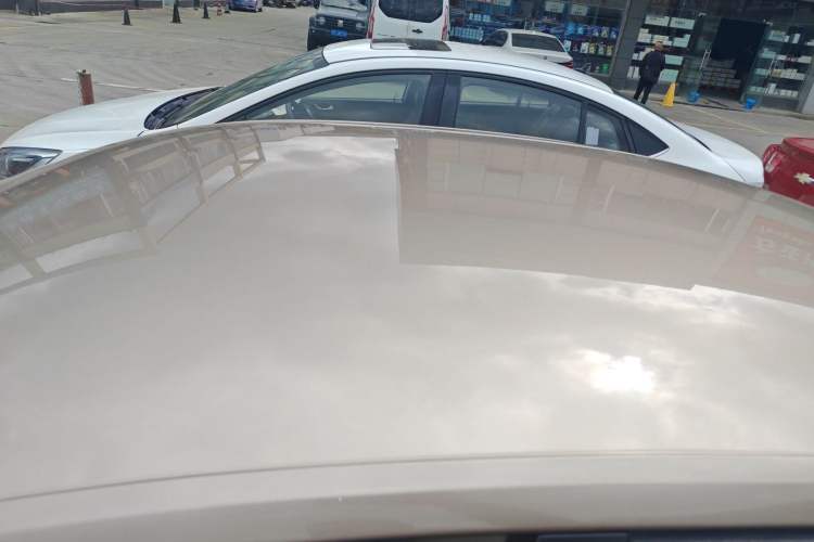 Used Volkswagen Jetta 2013 1.6L Manual Fashion Edition Roof