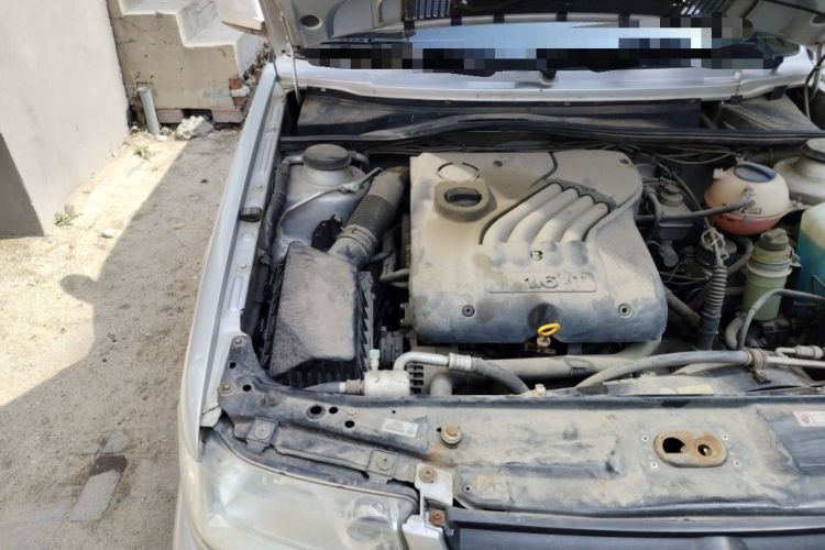 Used Volkswagen Jetta 2006 GIF Avant-Garde Millionth Anniversary Edition Engine Bay Right