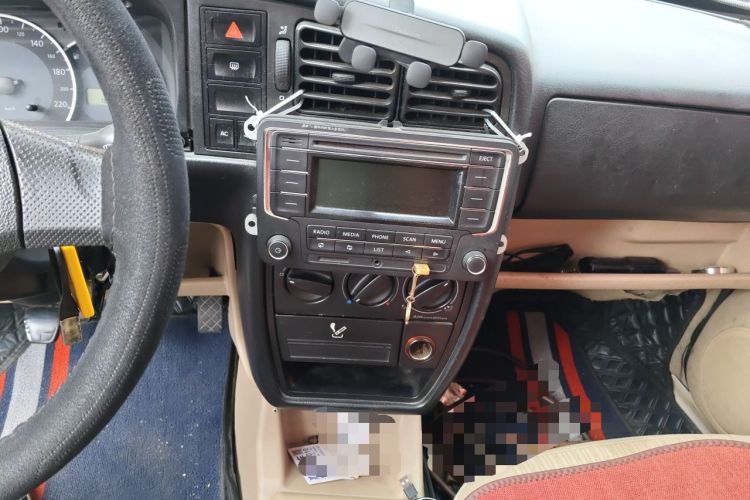 Used Volkswagen Jetta 2006 GIF Avant-Garde Millionth Anniversary Edition Audio And AC Panel