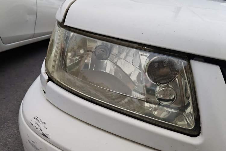 Used Volkswagen Jetta 2006 GIF Avant-Garde Millionth Anniversary Edition Right Front Headlight
