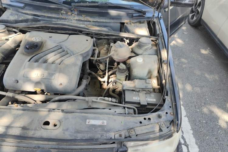 Used Volkswagen Jetta 2008 CIX-P Partner Model Engine Bay Left
