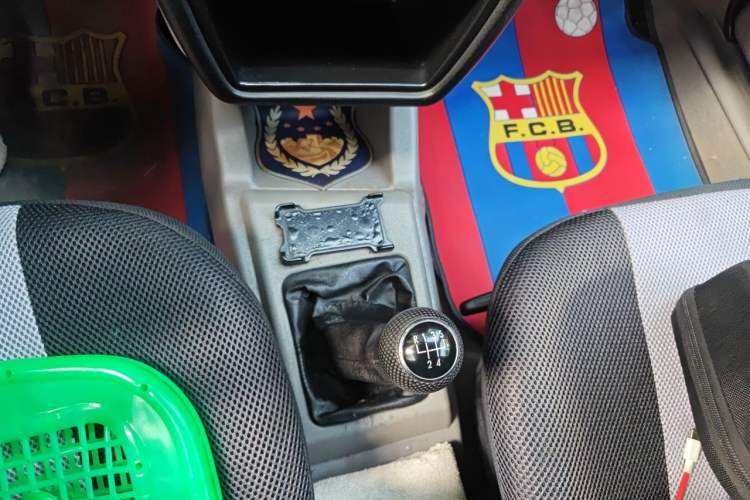 Used Volkswagen Jetta 2008 CiF-P Partner Gear Lever