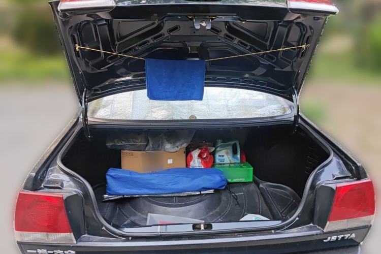 Used Volkswagen Jetta 2008 CiF-P Partner Trunk