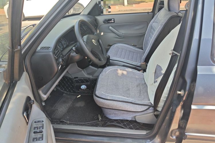 Used Volkswagen Jetta 2008 CIF Spring Model Left Front Seat