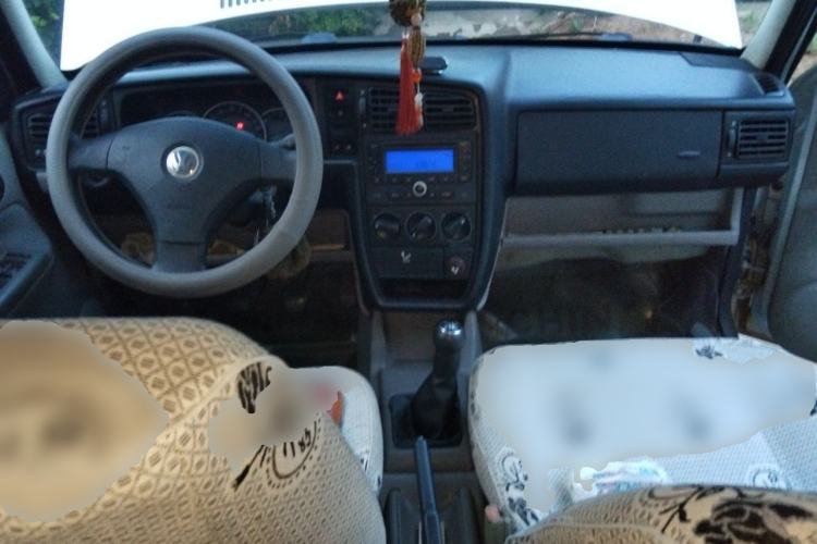 Used Volkswagen Jetta 2008 CIF Spring Model Center Console