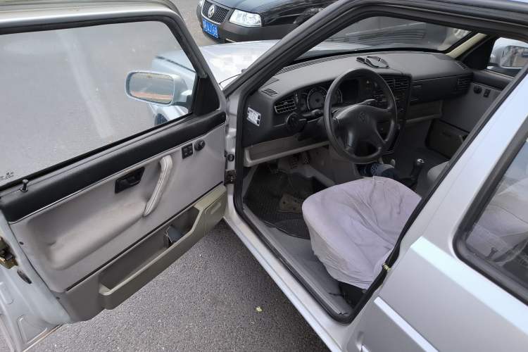 Used Volkswagen Jetta 2008 CiF-P Partner Driver Seat