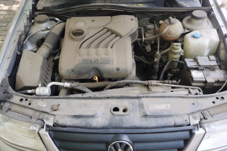 Used Volkswagen Jetta 2008 CiF-P Partner Engine Bay
