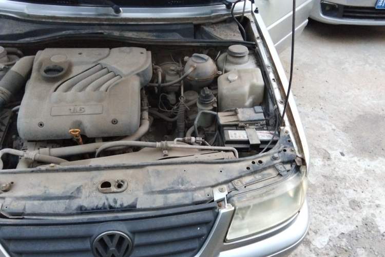 Used Volkswagen Jetta 2008 CIF Spring Model Engine Bay Left