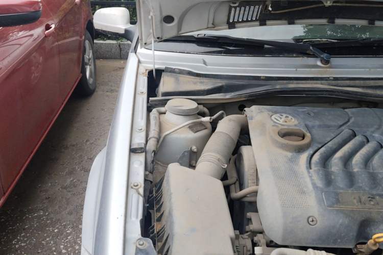 Used Volkswagen Jetta 2008 CiF-P Partner Engine Bay Right