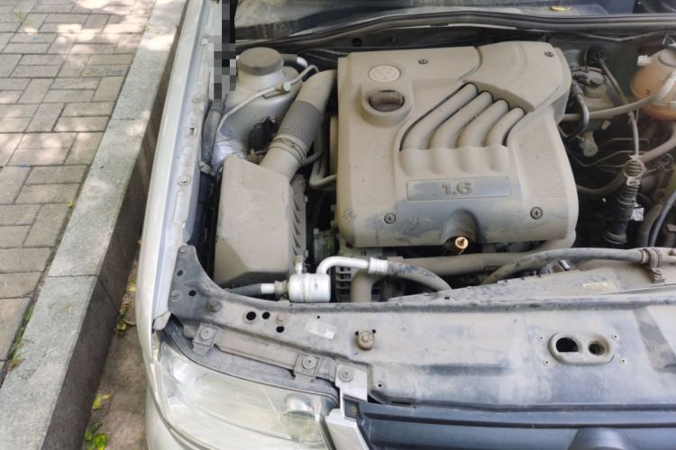 Used Volkswagen Jetta 2008 CiF-P Partner Engine Bay Right