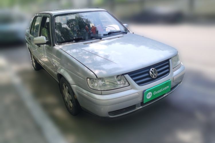 Used Volkswagen Jetta 2008 CiF-P Partner Front Right 45 Deg