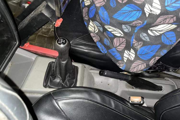 Used Volkswagen Jetta 2008 CiF-P Partner Gear Lever
