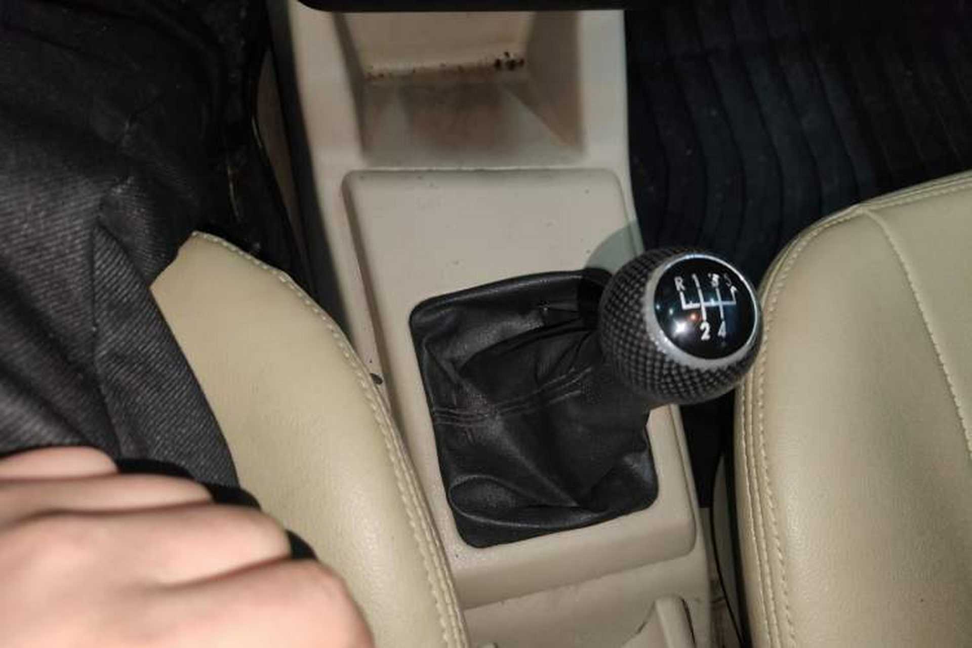 Used Volkswagen Jetta 2008 CiF-P Partner Gear Lever