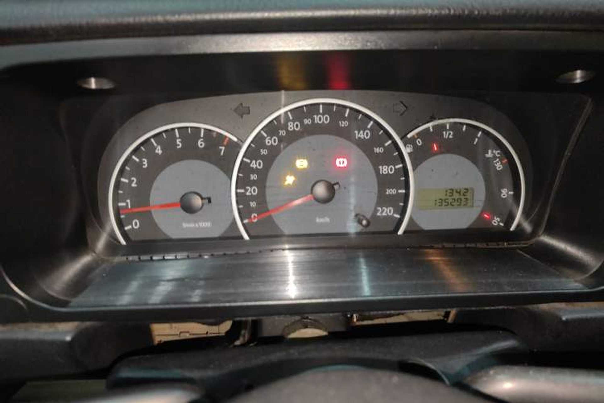Used Volkswagen Jetta 2008 CiF-P Partner Instrument Cluster