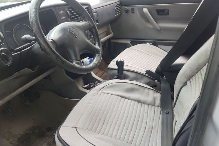 Used Volkswagen Jetta 2008 CiF-P Partner Left Front Seat