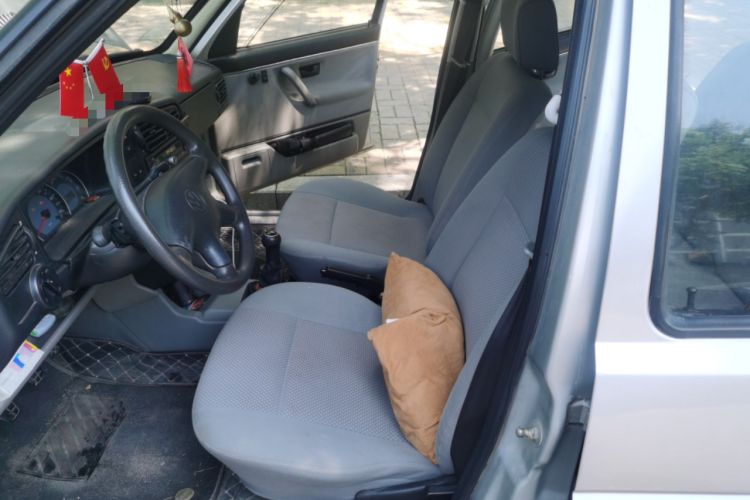 Used Volkswagen Jetta 2008 CiF-P Partner Left Front Seat