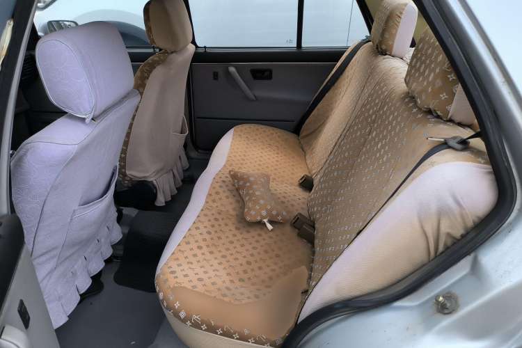 Used Volkswagen Jetta 2008 CiF-P Partner Left Rear Seat