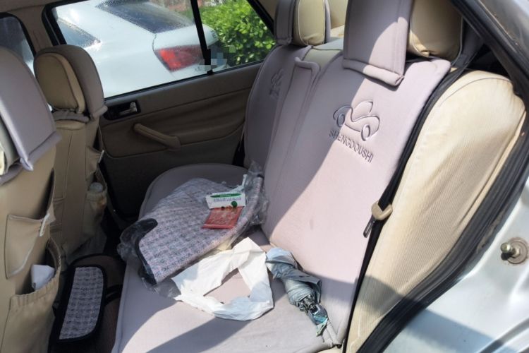 Used Volkswagen Jetta 2008 GiF Avant-Garde Left Rear Seat