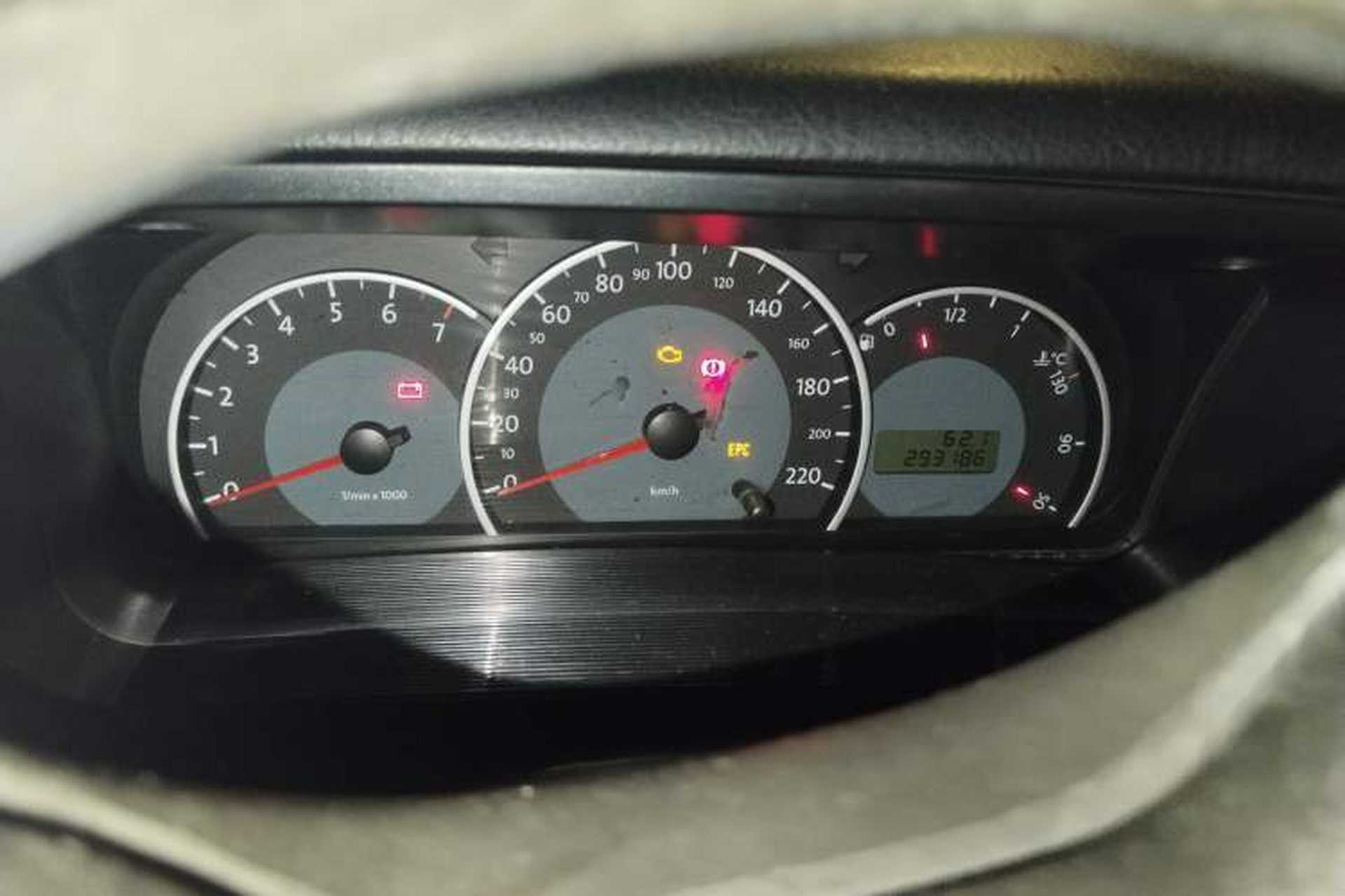 Used Volkswagen Jetta 2008 CiF-P Partner Odometer Close Up