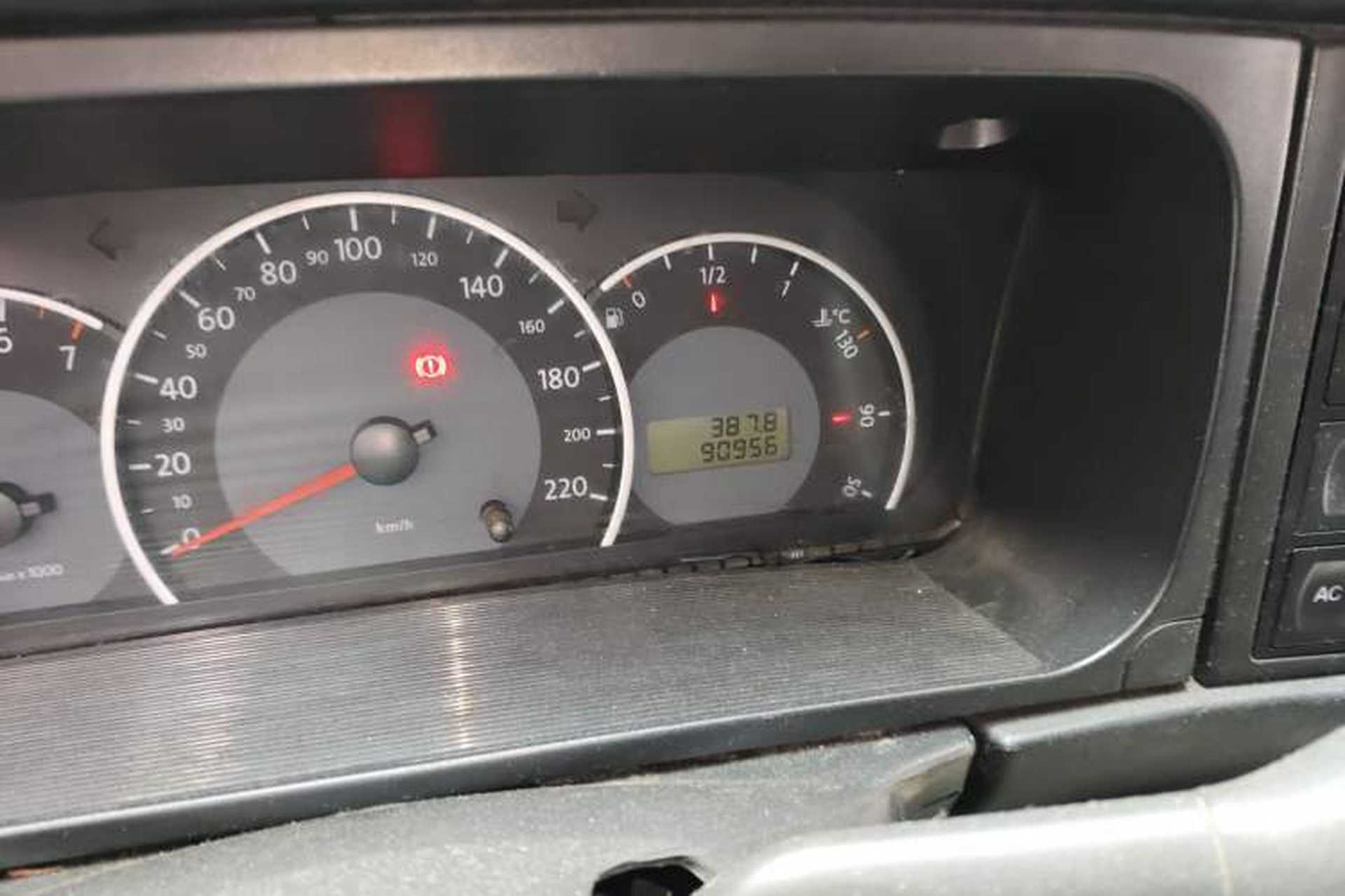 Used Volkswagen Jetta 2008 CIX-P Partner Model Odometer Close Up