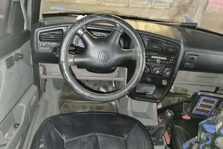 Used Volkswagen Jetta 2008 CiF-P Partner Steering Wheel