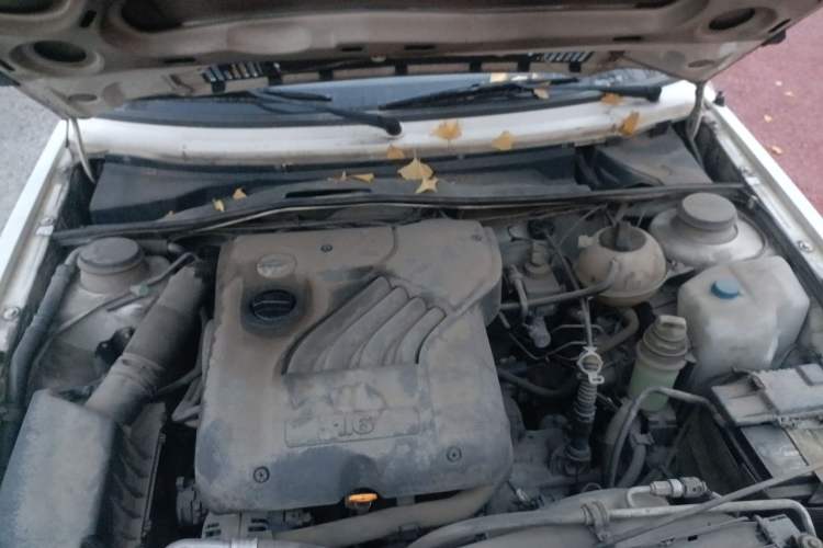 Used Volkswagen Jetta 2008 CiF-P Partner Engine Bay