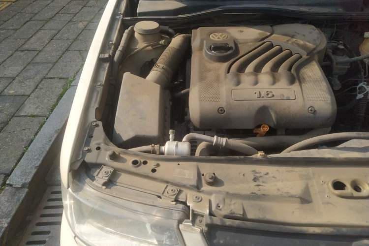Used Volkswagen Jetta 2008 CiF-P Partner Engine Bay Right