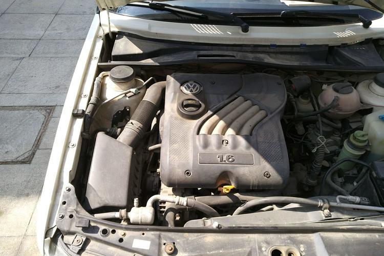 Used Volkswagen Jetta 2008 CIF Spring Model Engine Bay Right