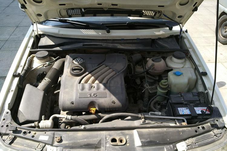 Used Volkswagen Jetta 2008 CIF Spring Model Engine Bay