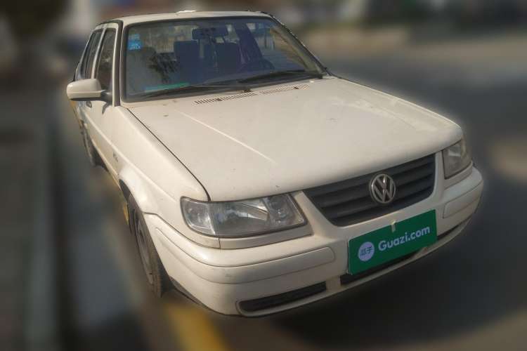 Used Volkswagen Jetta 2008 CiF-P Partner Front Right 45 Deg