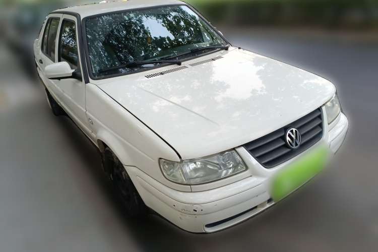 Used Volkswagen Jetta 2008 CIX-P Partner Model Front Right 45 Deg