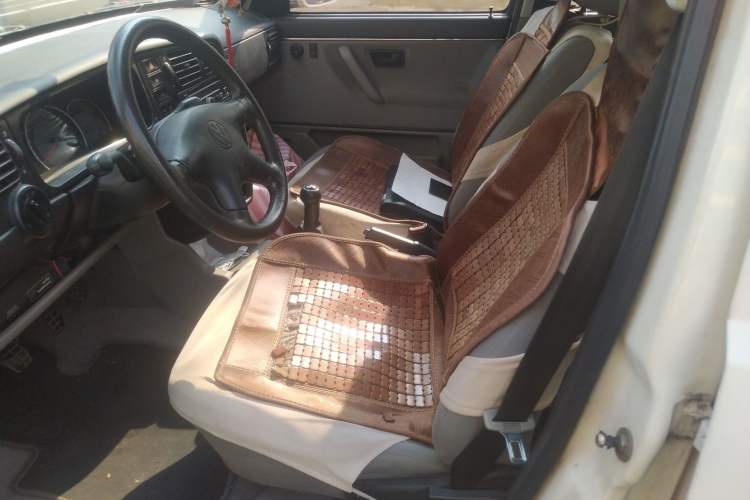 Used Volkswagen Jetta 2008 CiF-P Partner Left Front Seat
